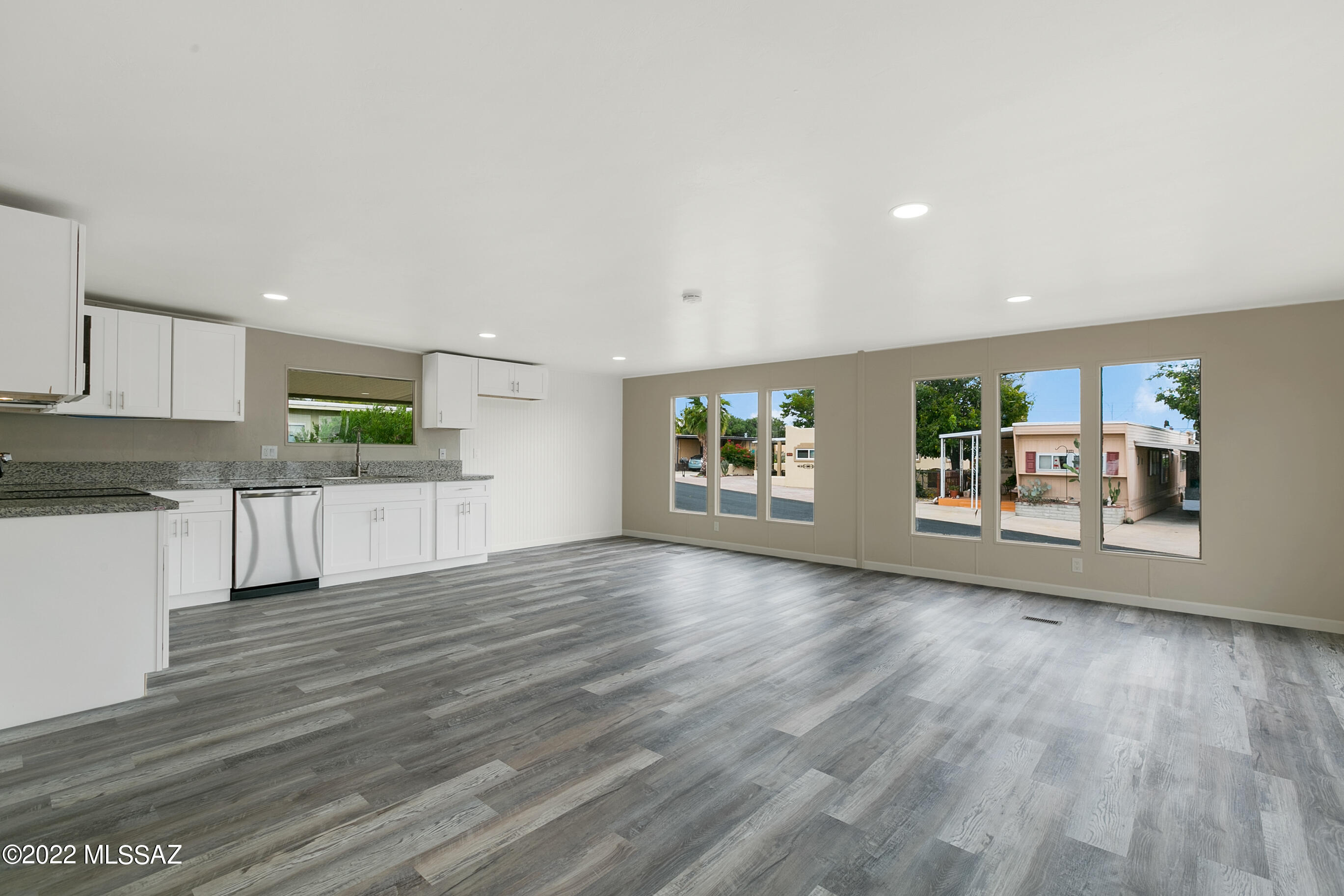 5374 West Rocking Cir Street Tucson, AZ 85713 - Photo 4 of 19 Gallery Image 4