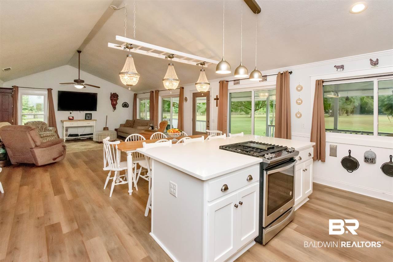 2651 Newman Road Mobile, AL 36695 - Photo 32 of 47
