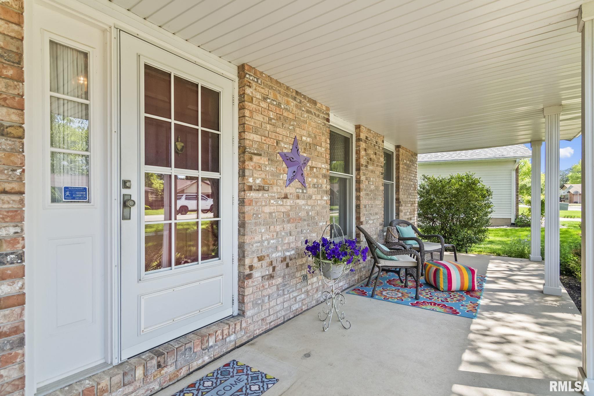 108 Norwalk Road Springfield, IL 62704 - Photo 2 of 40