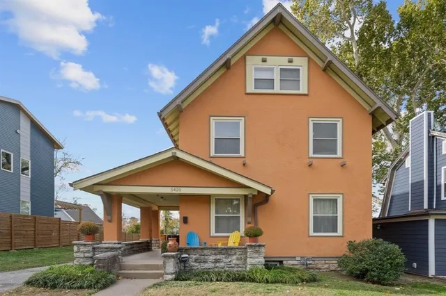 $380,000 | 5420 Tracy Avenue, Kansas City, MO 64110