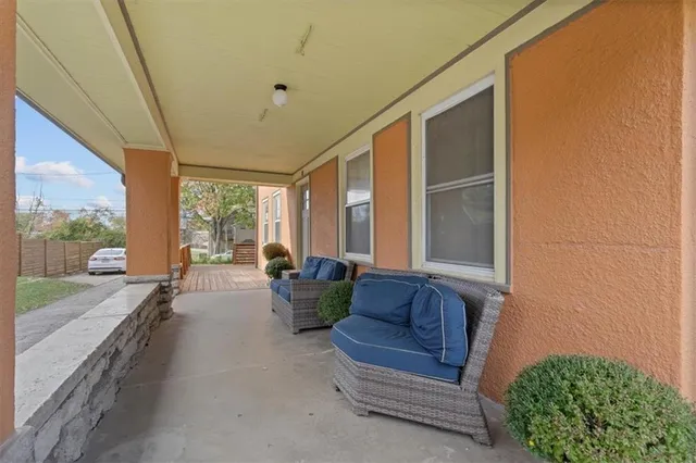 $380,000 | 5420 Tracy Avenue, Kansas City, MO 64110