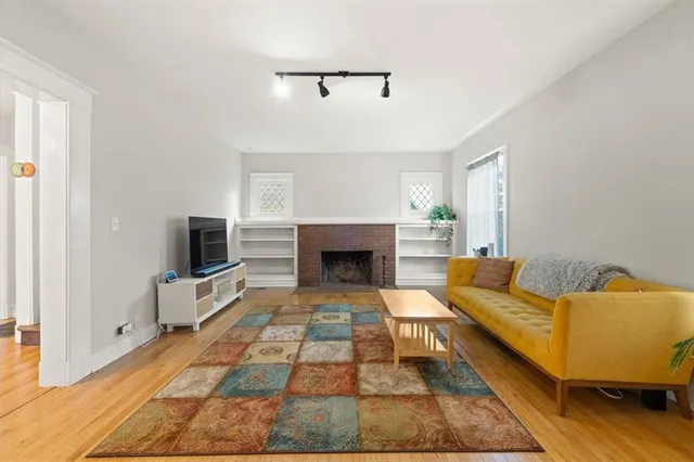 $380,000 | 5420 Tracy Avenue, Kansas City, MO 64110