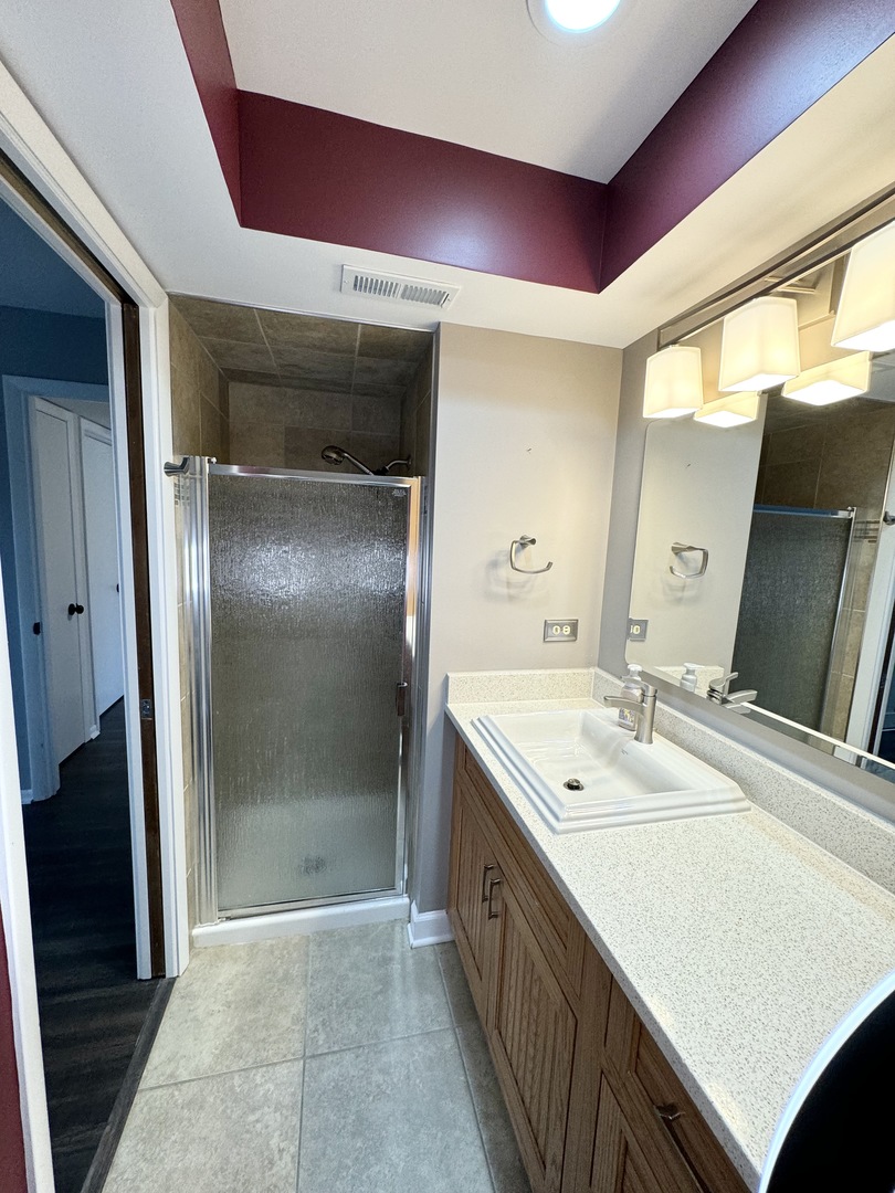 9105 South Roberts Road, Unit 2B Hickory Hills, IL 60457 - Photo 19 of 23 Gallery Image 19