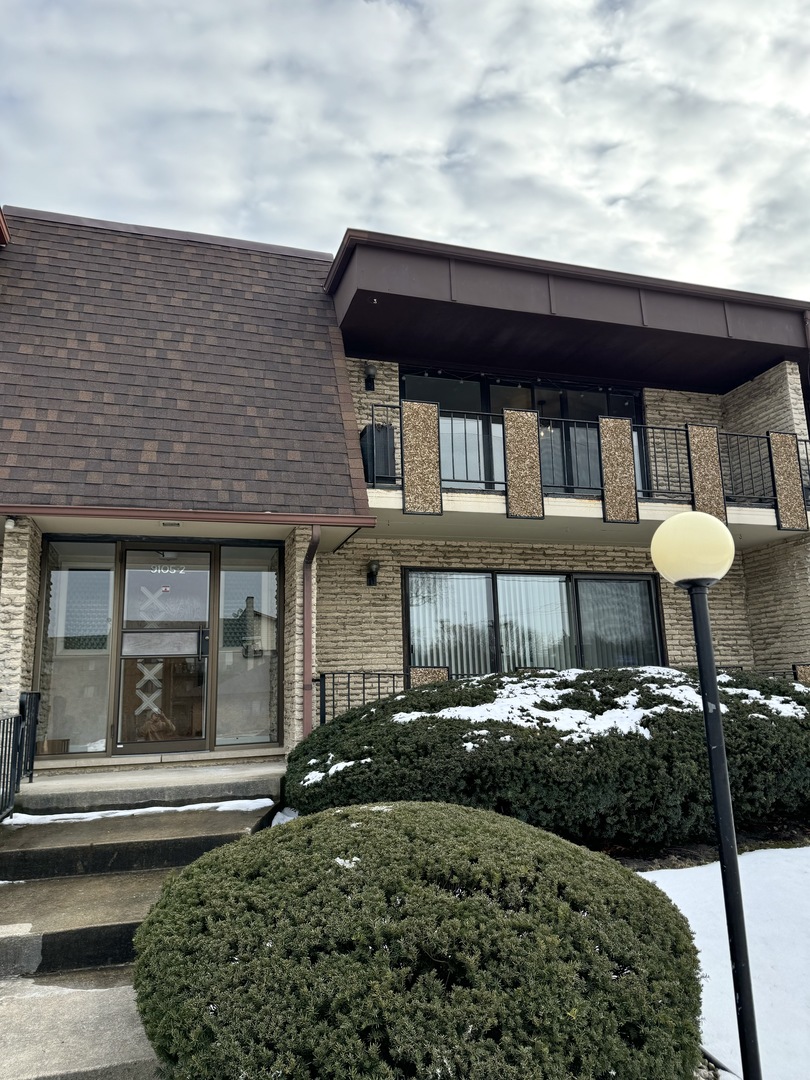 9105 South Roberts Road, Unit 2B Hickory Hills, IL 60457 - Photo 2 of 23 Gallery Image 2