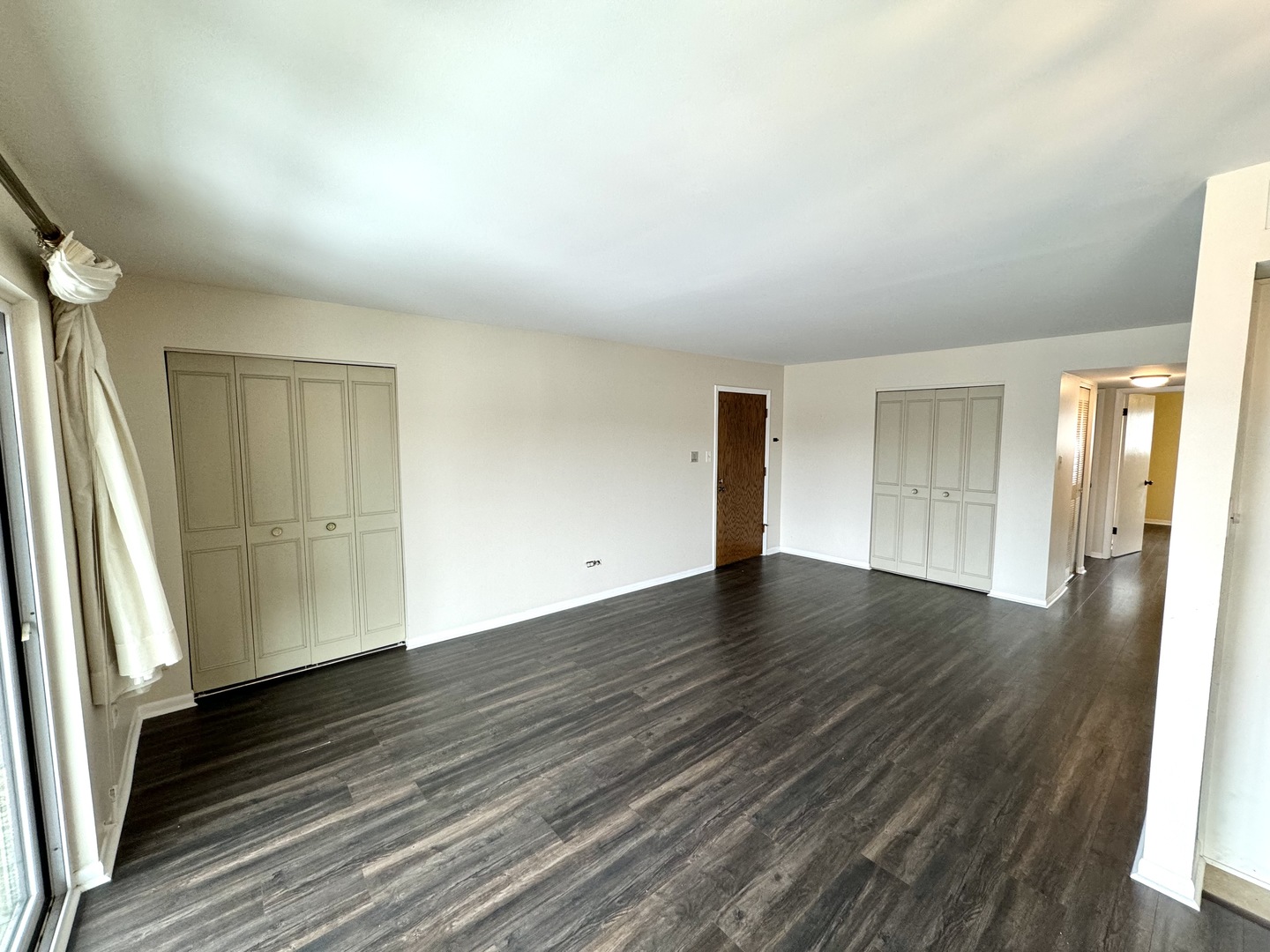 9105 South Roberts Road, Unit 2B Hickory Hills, IL 60457 - Photo 4 of 23 Gallery Image 4