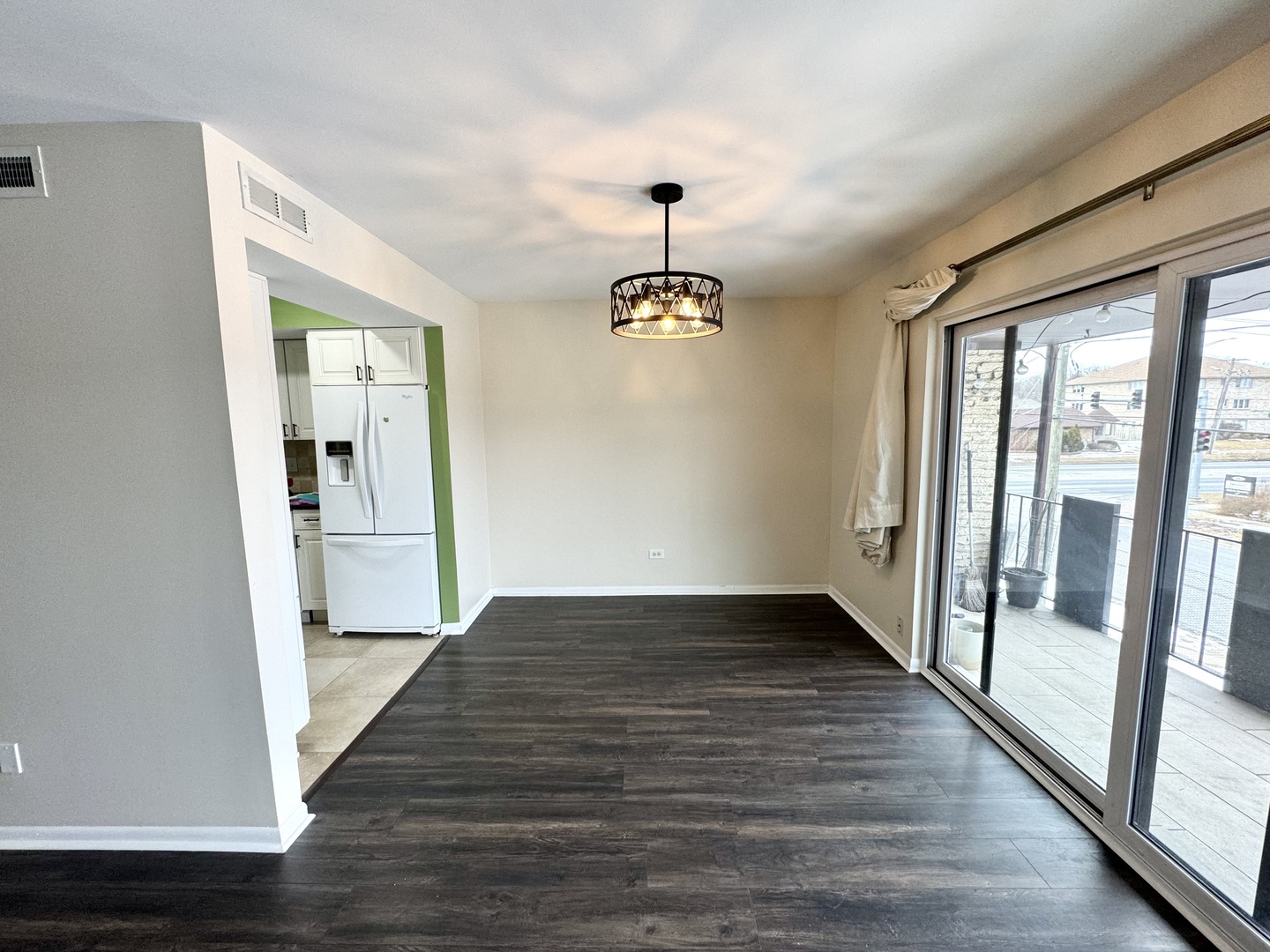 9105 South Roberts Road, Unit 2B Hickory Hills, IL 60457 - Photo 5 of 23 Gallery Image 5