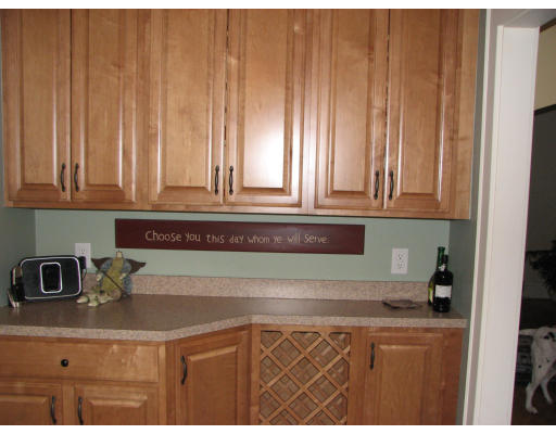 76 Osborne Terrace Springfield, MA 01104 - Photo 3 of 15 Gallery Image 3