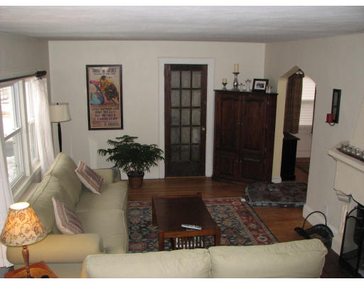 76 Osborne Terrace Springfield, MA 01104 - Photo 5 of 15 Gallery Image 5