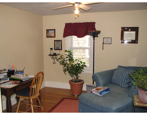 76 Osborne Terrace Springfield, MA 01104 - Photo 8 of 15 Gallery Image 8