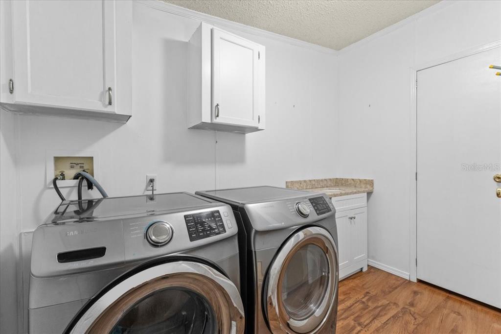 11919 Rhodine Road Riverview, FL 33579 - Photo 17 of 78