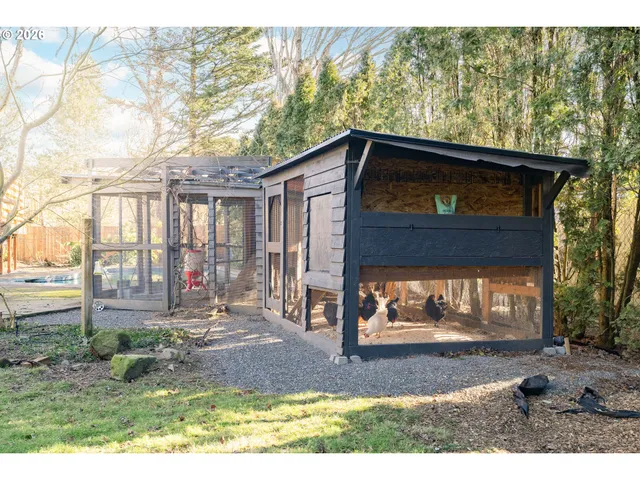 $575,000 | 1527 Northeast La Mesa Place, Gresham, OR 97030