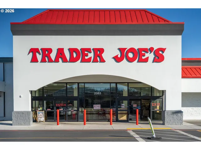 $575,000 | 1527 Northeast La Mesa Place, Gresham, OR 97030