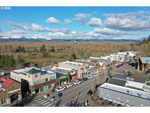 $575,000 | 1527 Northeast La Mesa Place, Gresham, OR 97030