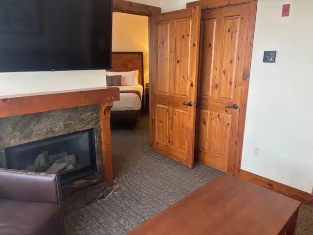 $779,000 | 7412 Mountain Road, Unit 327, Stowe, VT 05672