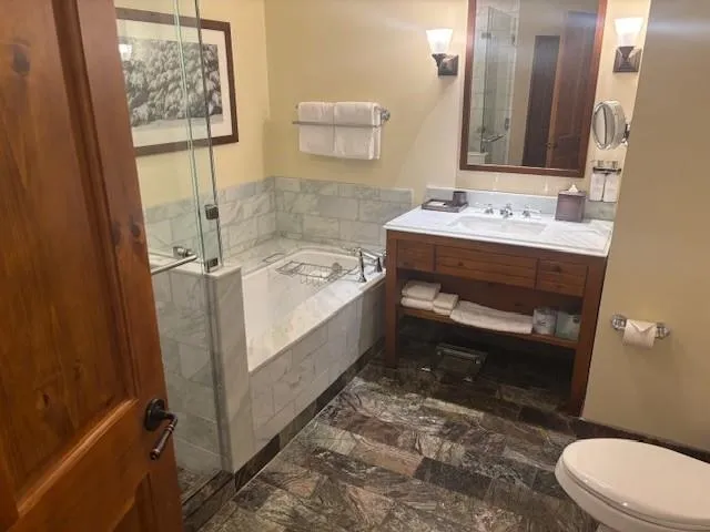 $779,000 | 7412 Mountain Road, Unit 327, Stowe, VT 05672