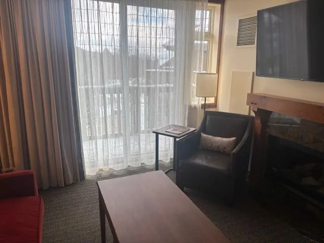 $779,000 | 7412 Mountain Road, Unit 327, Stowe, VT 05672