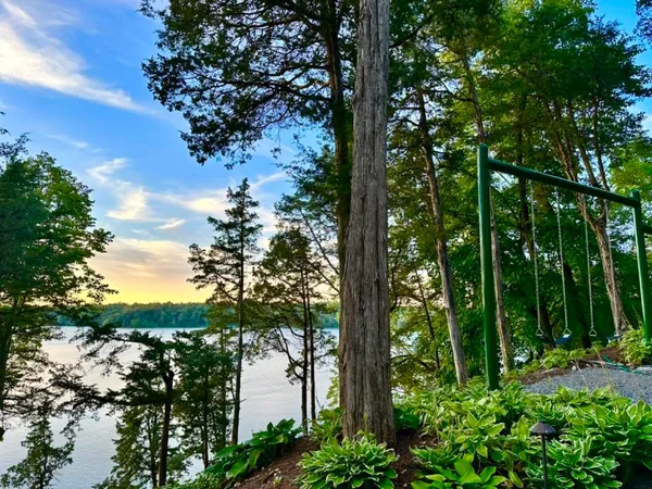 $2,600,000 | W4996 Robinson Drive, Elkhorn, WI 53121