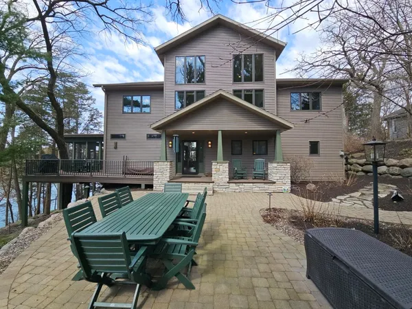 $2,600,000 | W4996 Robinson Drive, Elkhorn, WI 53121