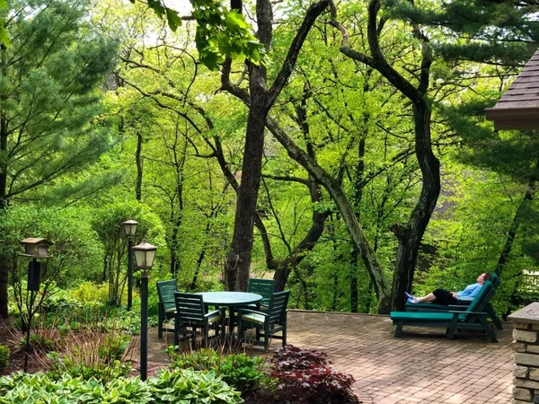 $2,600,000 | W4996 Robinson Drive, Elkhorn, WI 53121