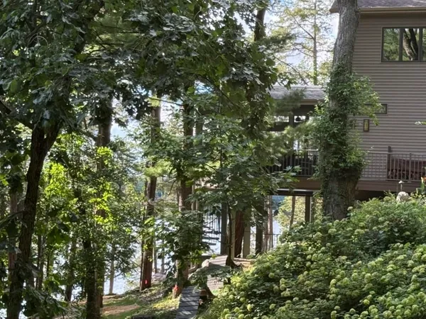 $2,600,000 | W4996 Robinson Drive, Elkhorn, WI 53121
