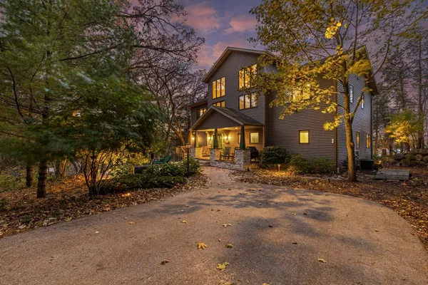 $2,600,000 | W4996 Robinson Drive, Elkhorn, WI 53121