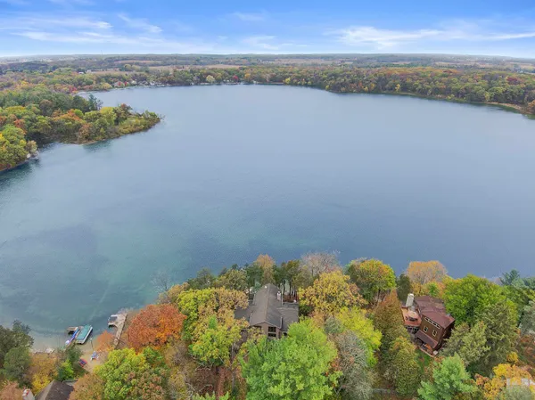 $2,600,000 | W4996 Robinson Drive, Elkhorn, WI 53121