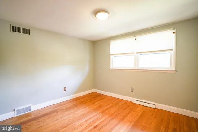 $410,000 | 105 Mayfield Drive, Lititz, PA 17543