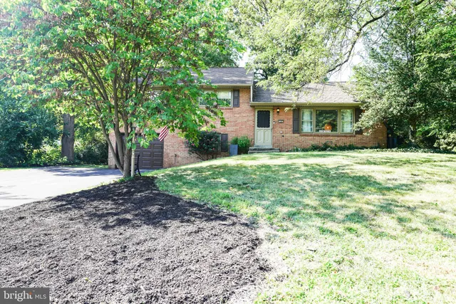 $410,000 | 105 Mayfield Drive, Lititz, PA 17543