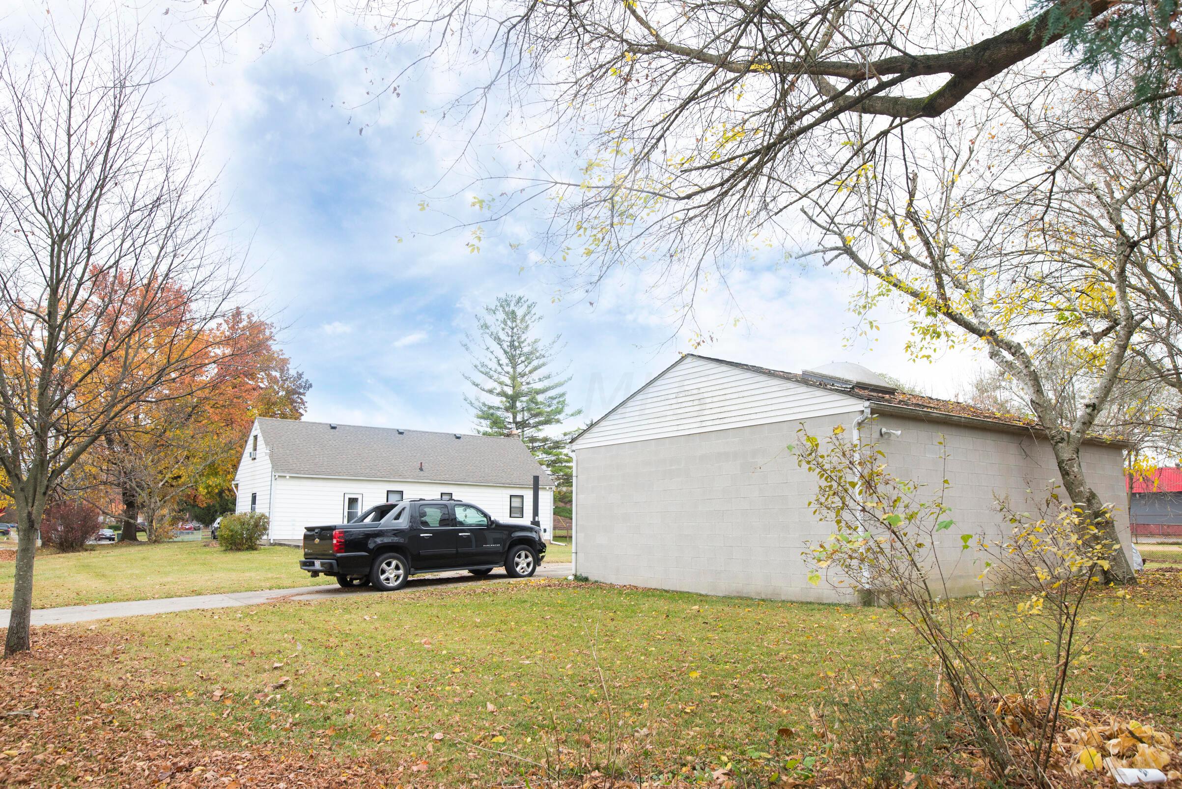 3755 Karl Road Columbus, OH 43224 - Photo 16 of 49 DRM_8806