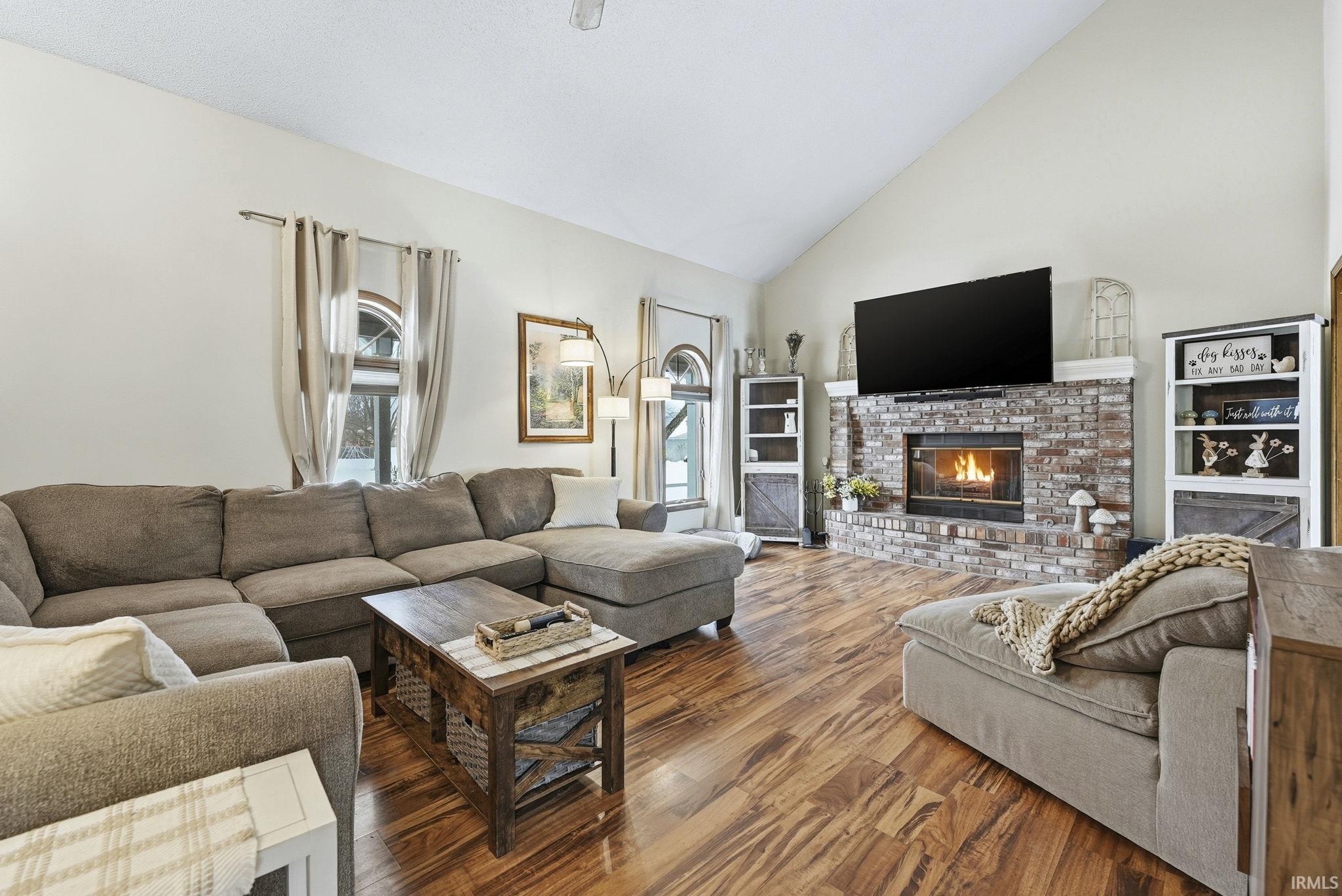 3035 Cherokee Run New Haven, IN 46774 - Photo 2 of 27