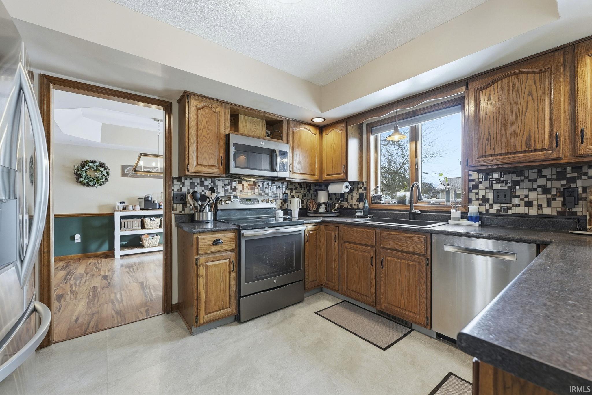 3035 Cherokee Run New Haven, IN 46774 - Photo 8 of 27