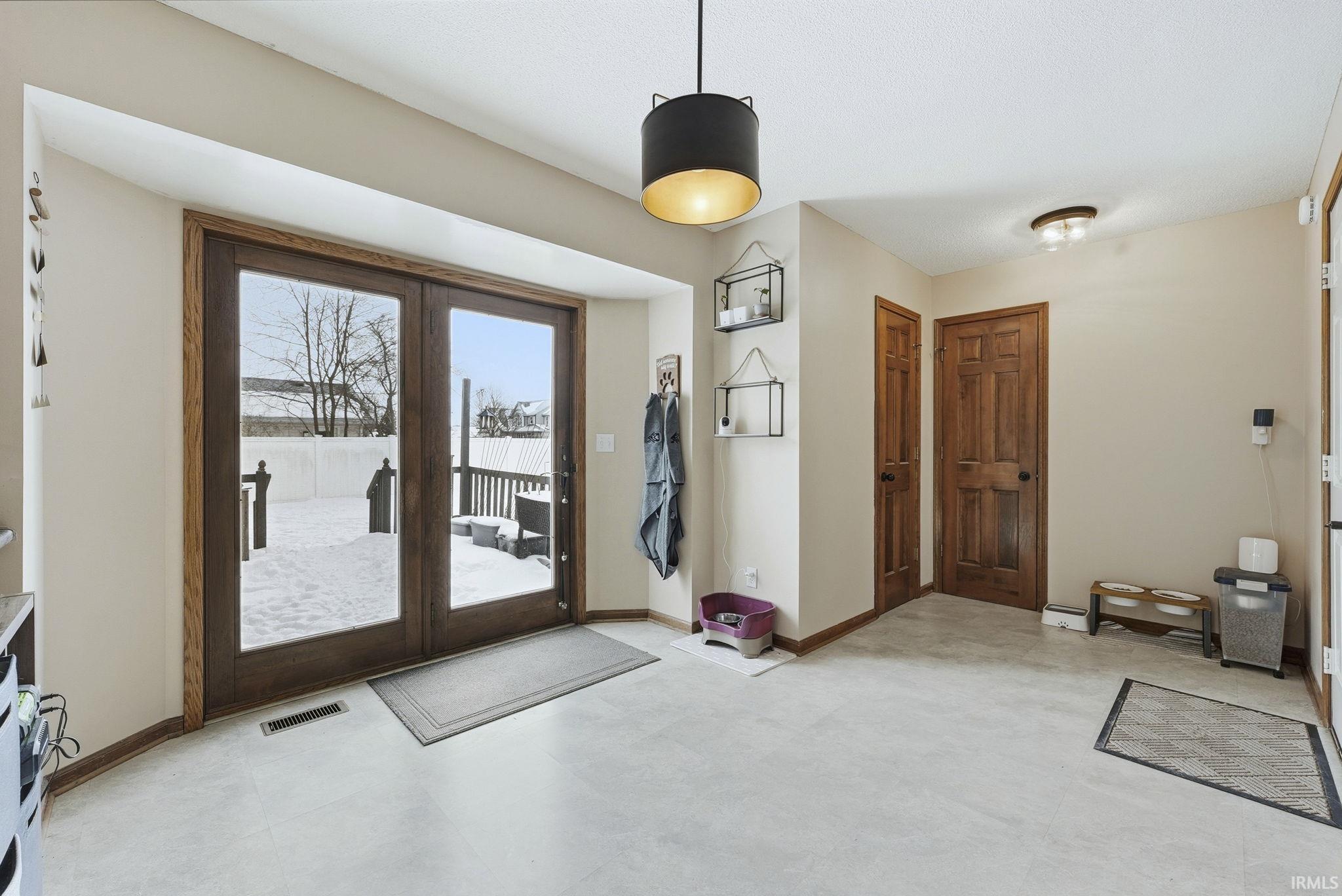 3035 Cherokee Run New Haven, IN 46774 - Photo 10 of 27