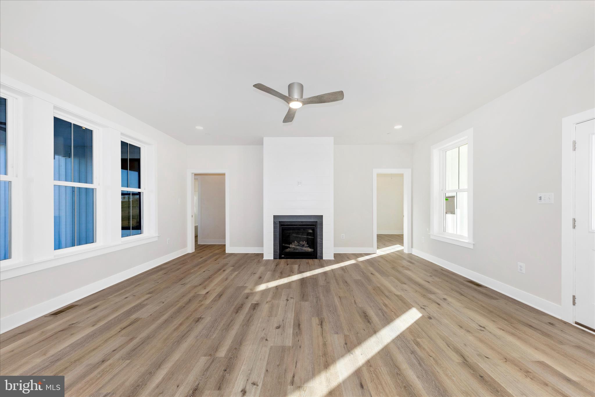 11737 Ashton Road Clear Spring, MD 21722 - Photo 11 of 60 Living Room