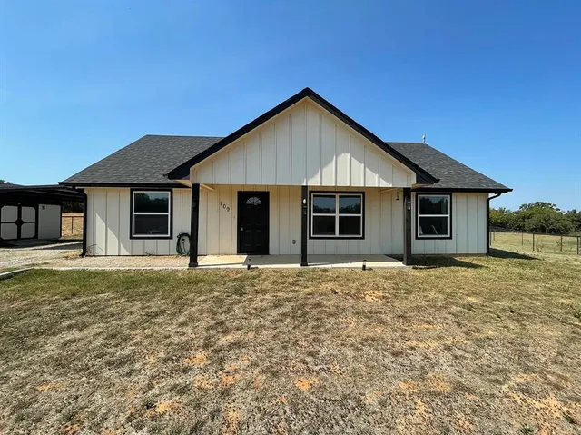 $270,000 | 109 Spruce Tree Court, Poolville, TX 76487