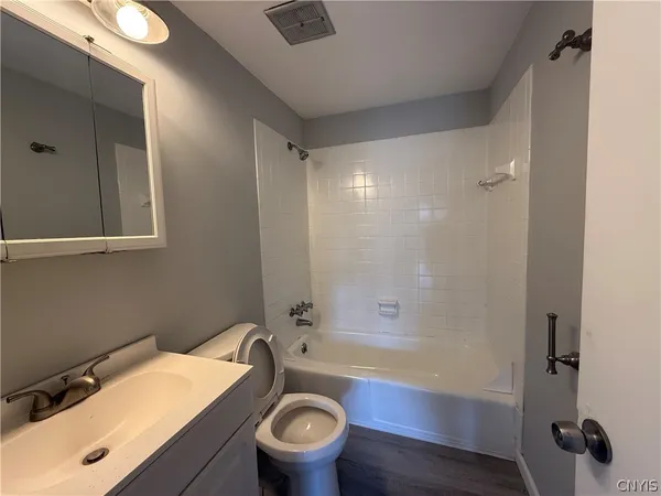$1,200 | 120 Hasbrouck Street, Unit 7, Syracuse, NY 13206