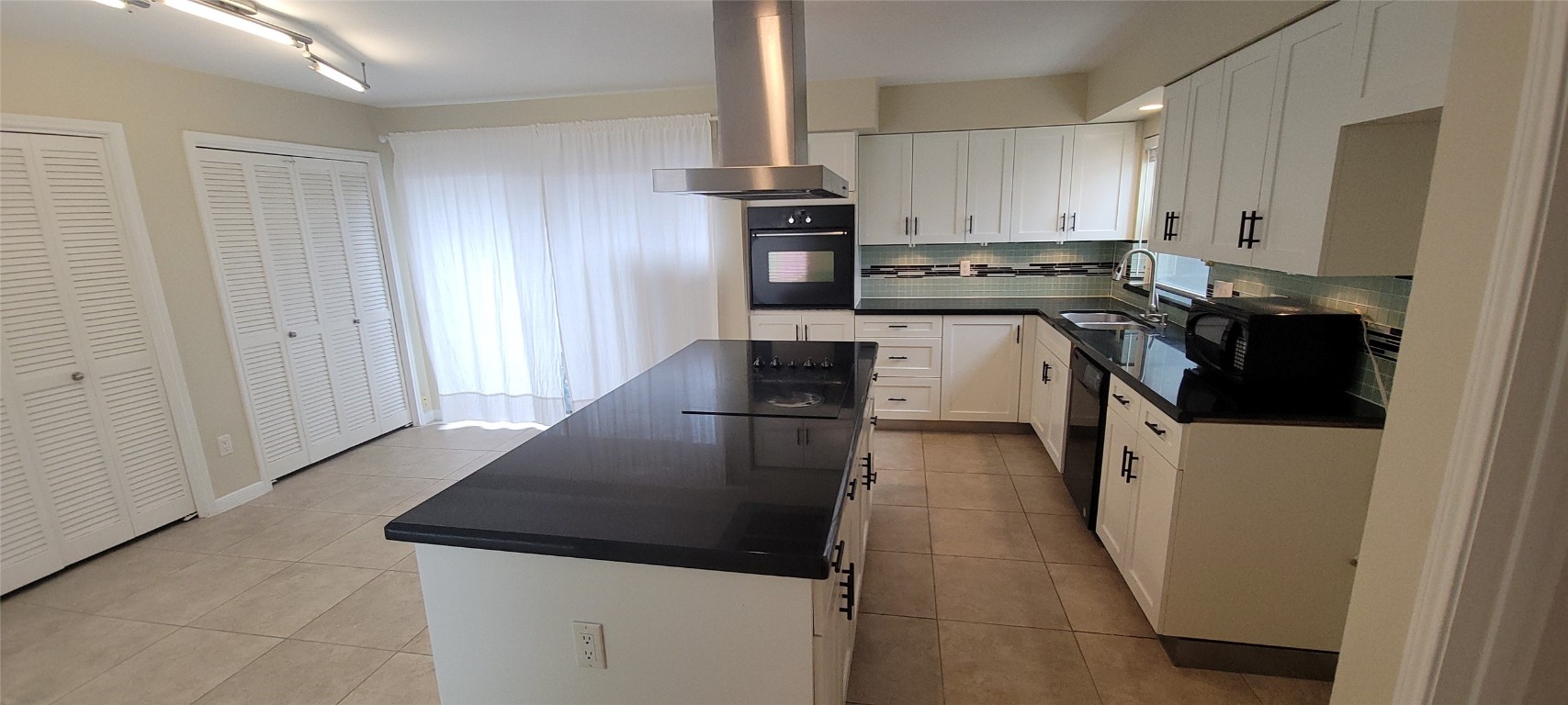 11531 Overbrook Lane Houston, TX 77077 - Photo 13 of 30