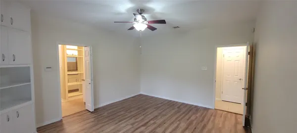 $2,500 | 11531 Overbrook Lane, Houston, TX 77077