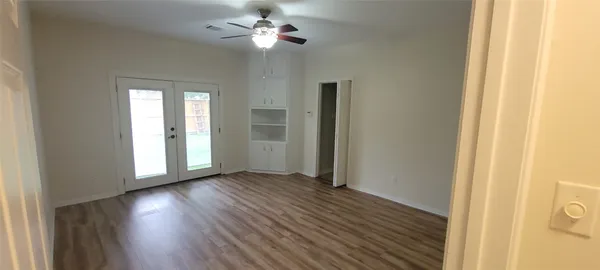 $2,500 | 11531 Overbrook Lane, Houston, TX 77077