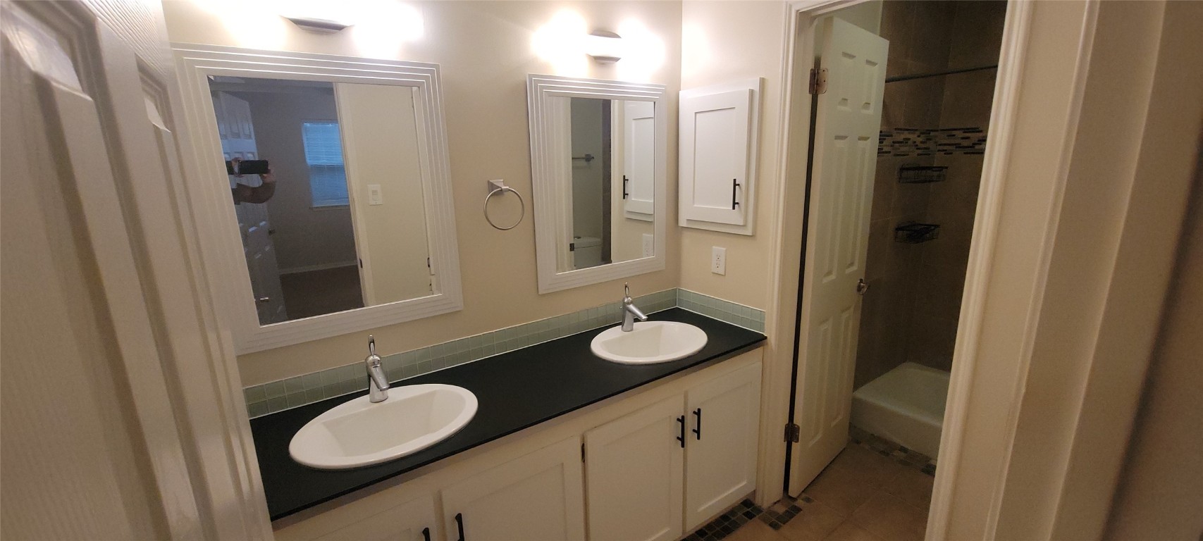 11531 Overbrook Lane Houston, TX 77077 - Photo 4 of 30