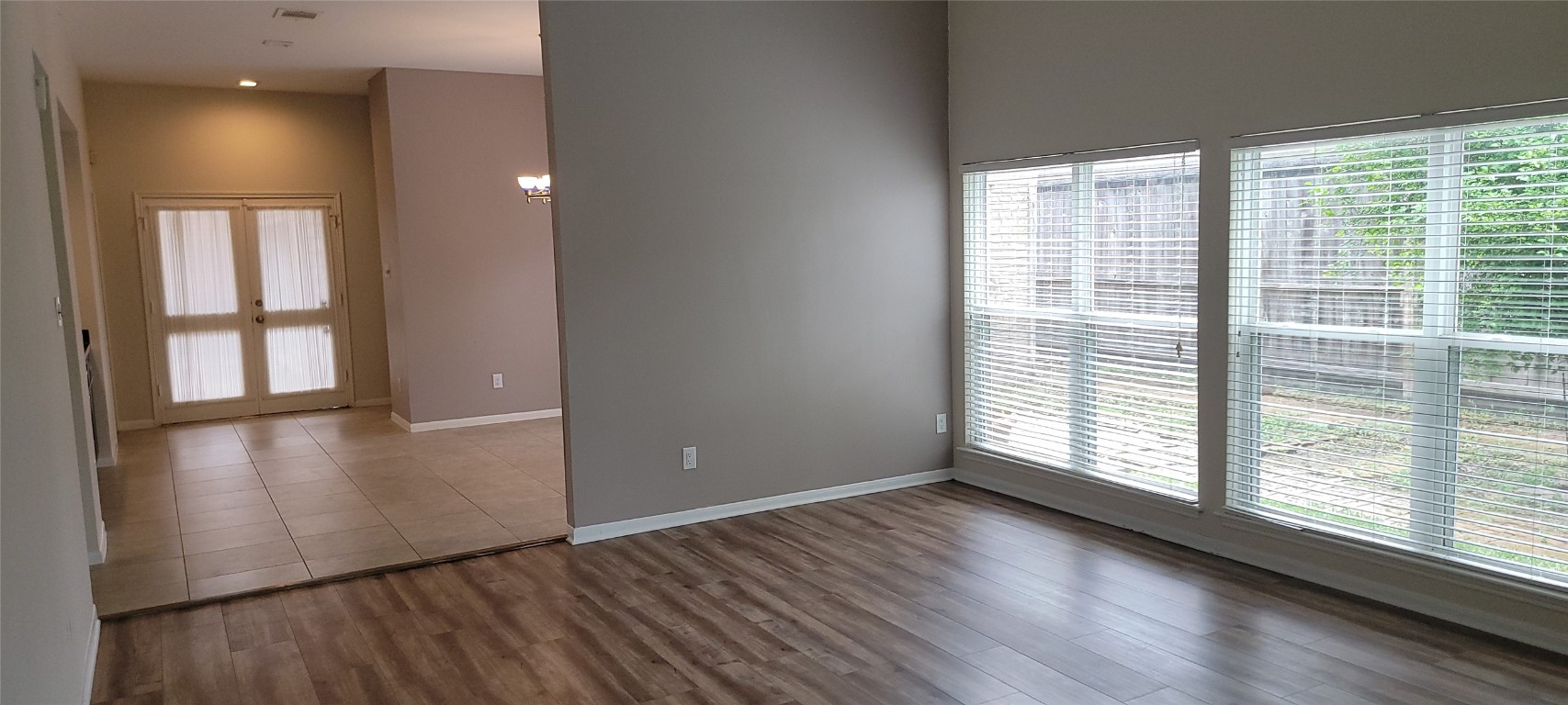 11531 Overbrook Lane Houston, TX 77077 - Photo 7 of 30