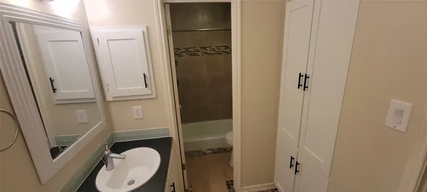 $2,500 | 11531 Overbrook Lane, Houston, TX 77077