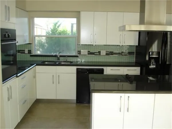 $2,500 | 11531 Overbrook Lane, Houston, TX 77077