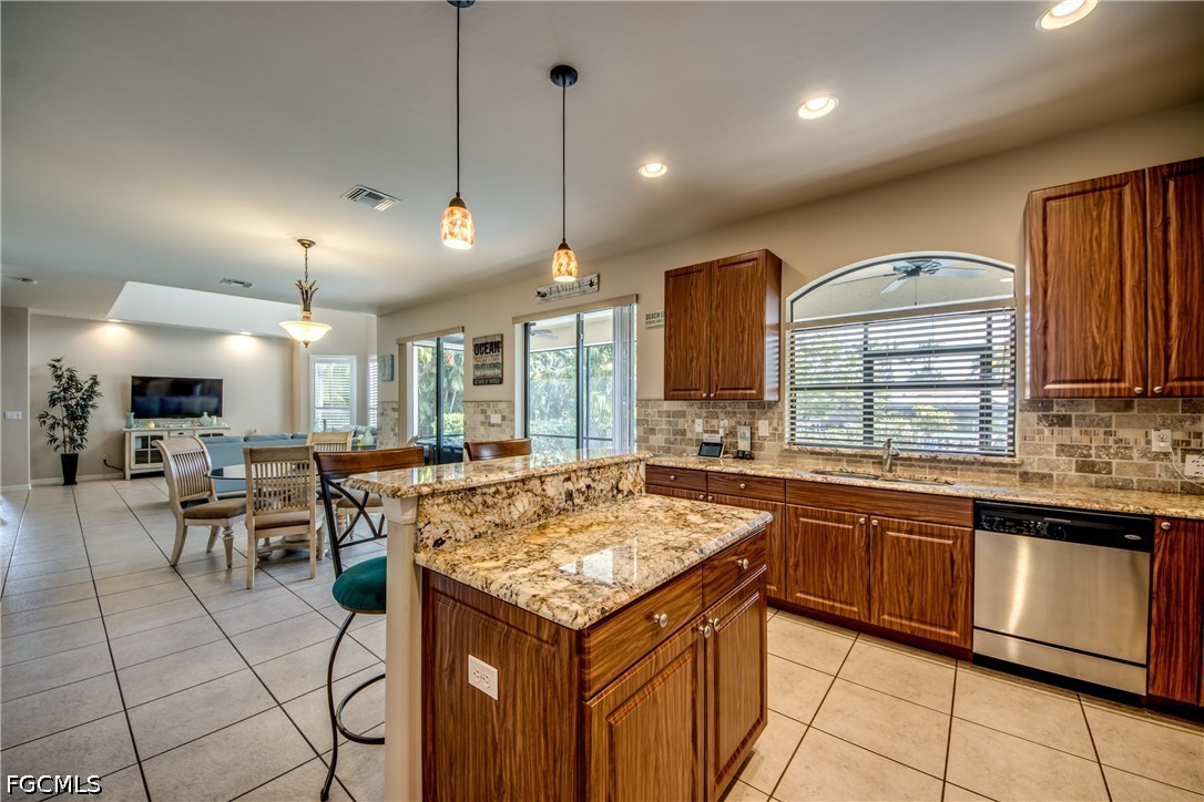5601 Del Rio Court Cape Coral, FL 33904 - Photo 19 of 50