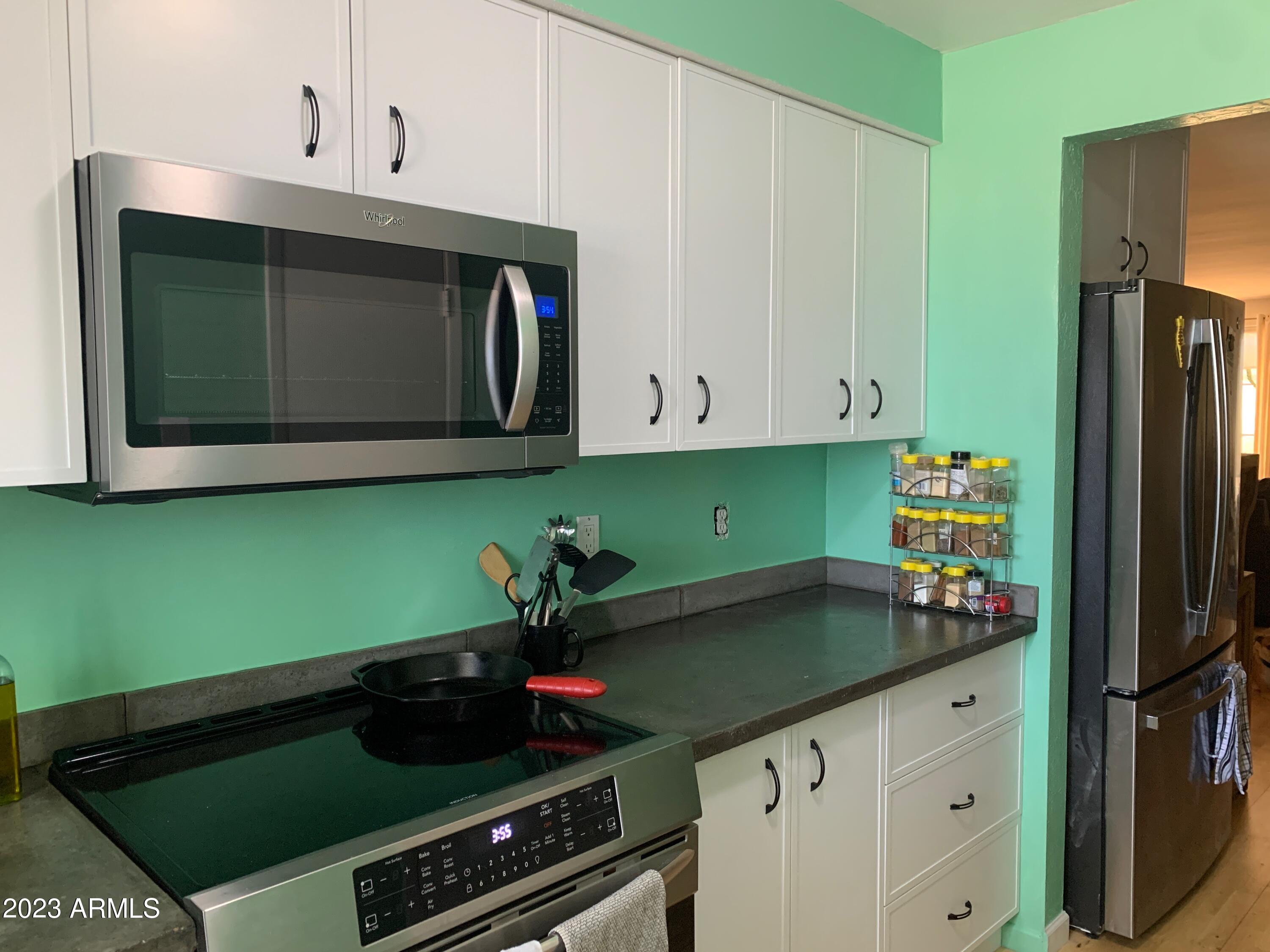 1022 East Osborn Road, Unit F Phoenix, AZ 85014 - Photo 8 of 22 D333B738-5F59-4A2E-A41E-1F7DC4C47A14