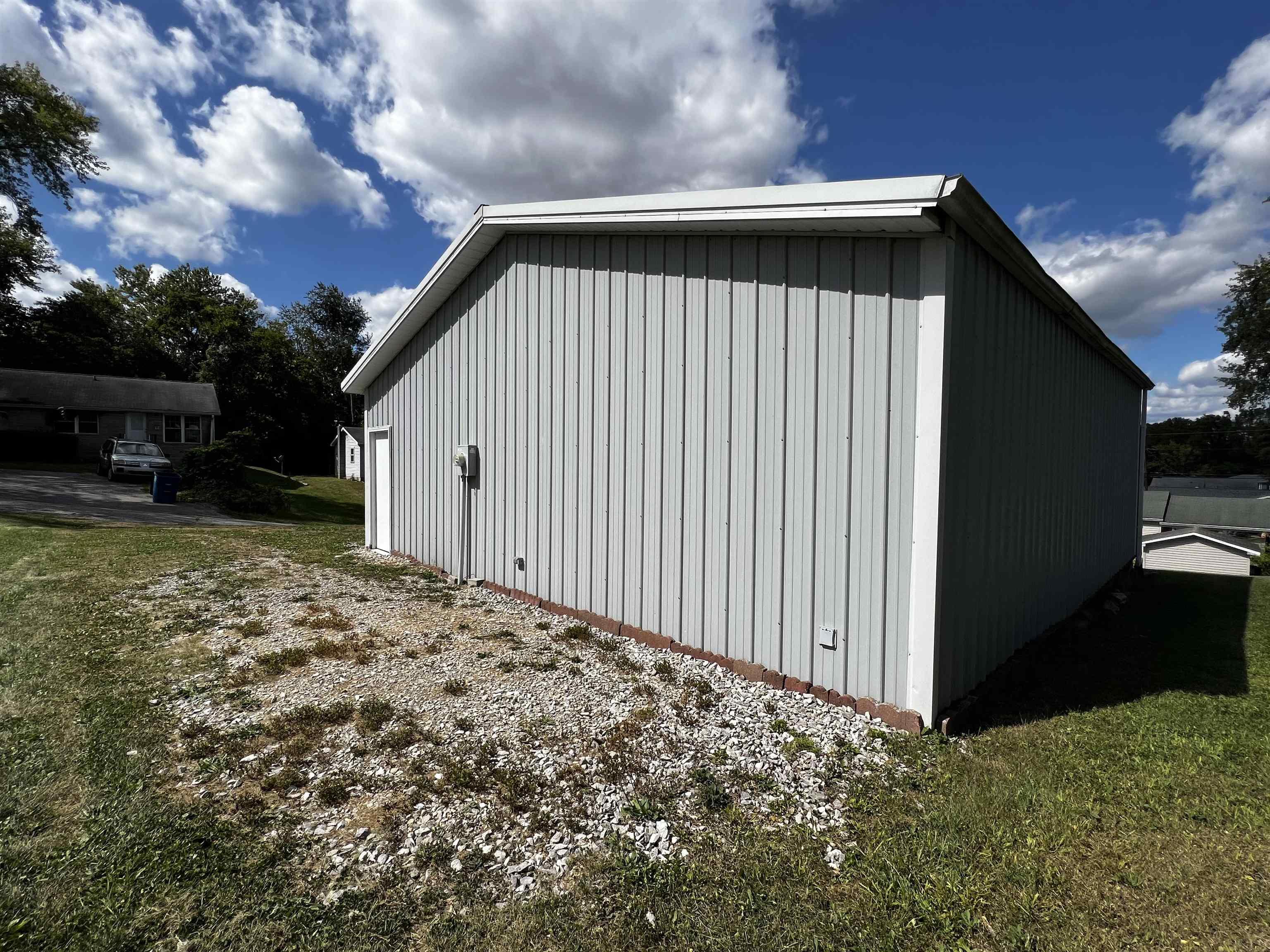 2312 K Bedford, IN 47421 - Photo 3 of 12