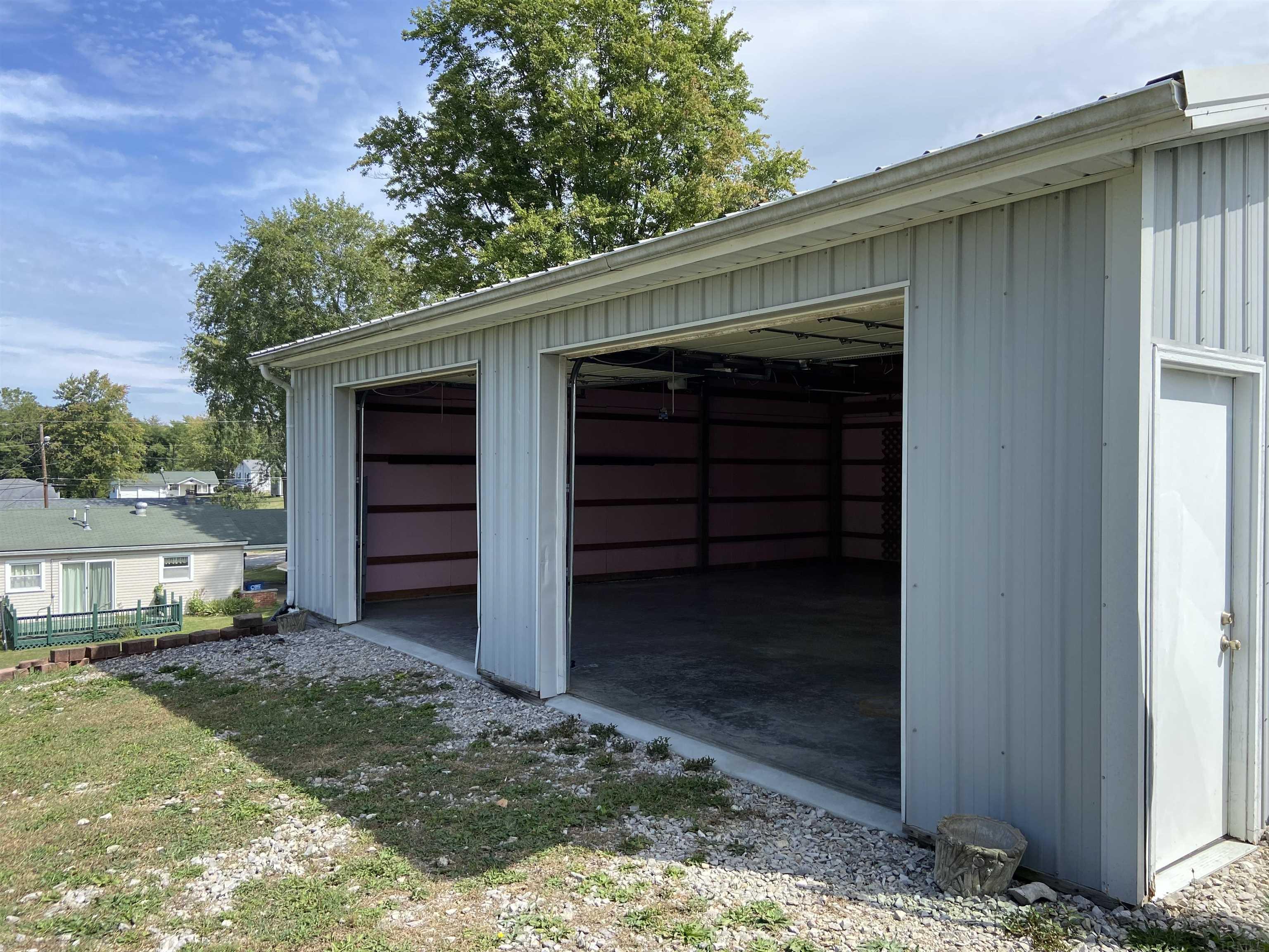 2312 K Bedford, IN 47421 - Photo 6 of 12