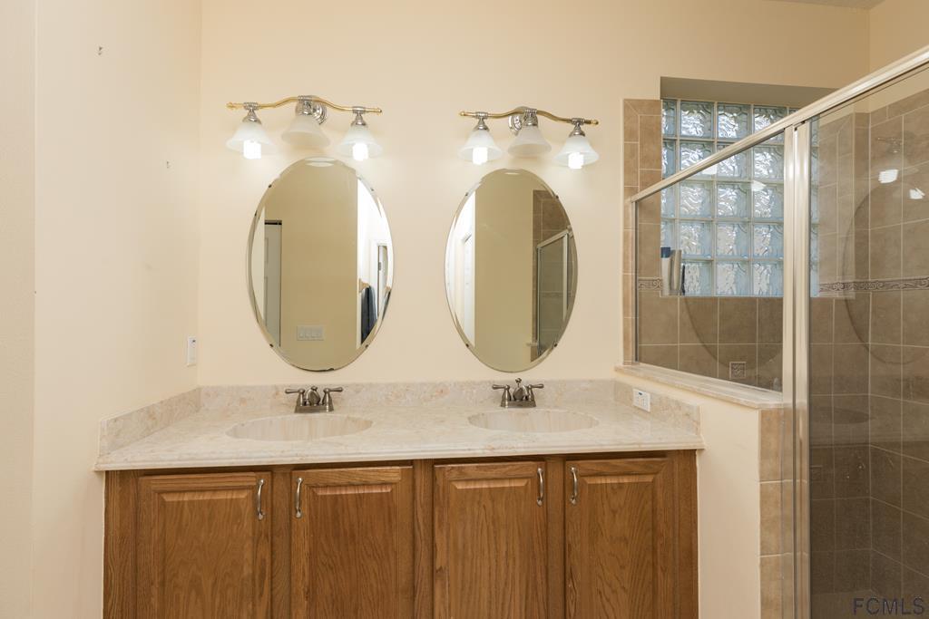 103 Raintree Circle Palm Coast, FL 32164 - Photo 24 of 43 Master bath