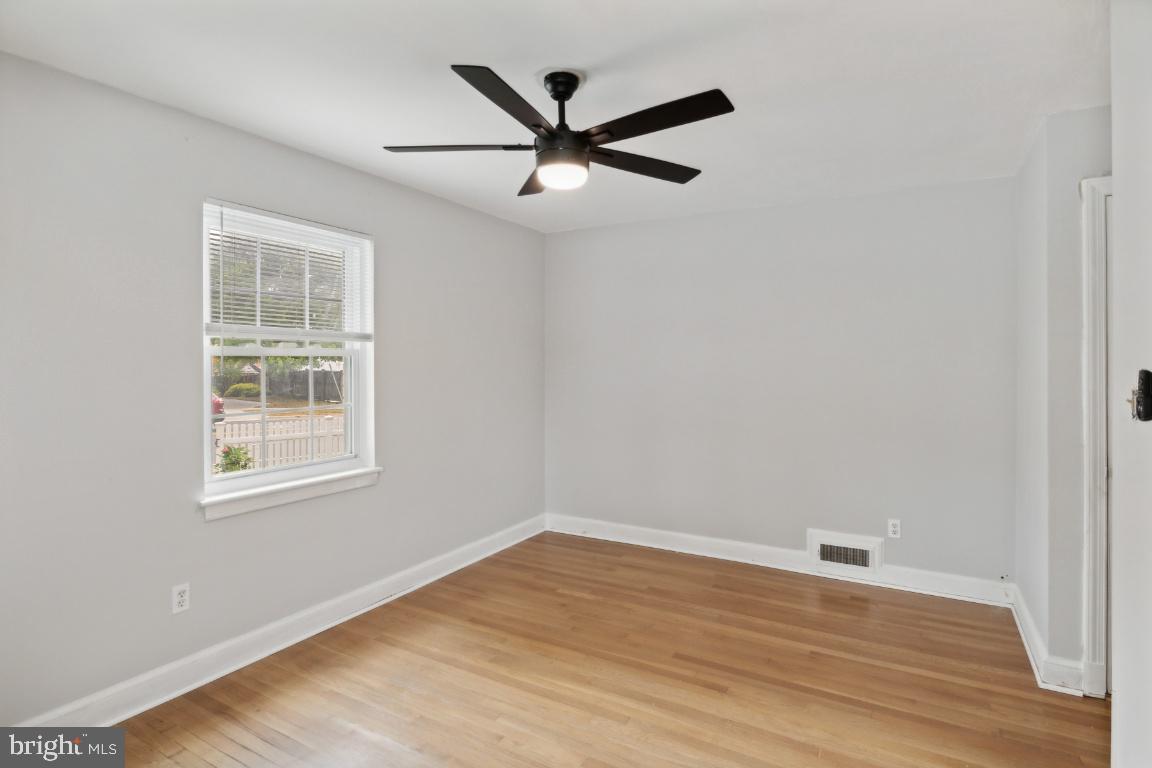 2001 Linden Lane Silver Spring, MD 20910 - Photo 17 of 30 Large Main Floor Bedroom 2