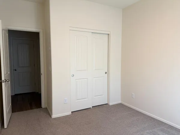 $1,850 | 17768 West Daley Lane, Surprise, AZ 85387