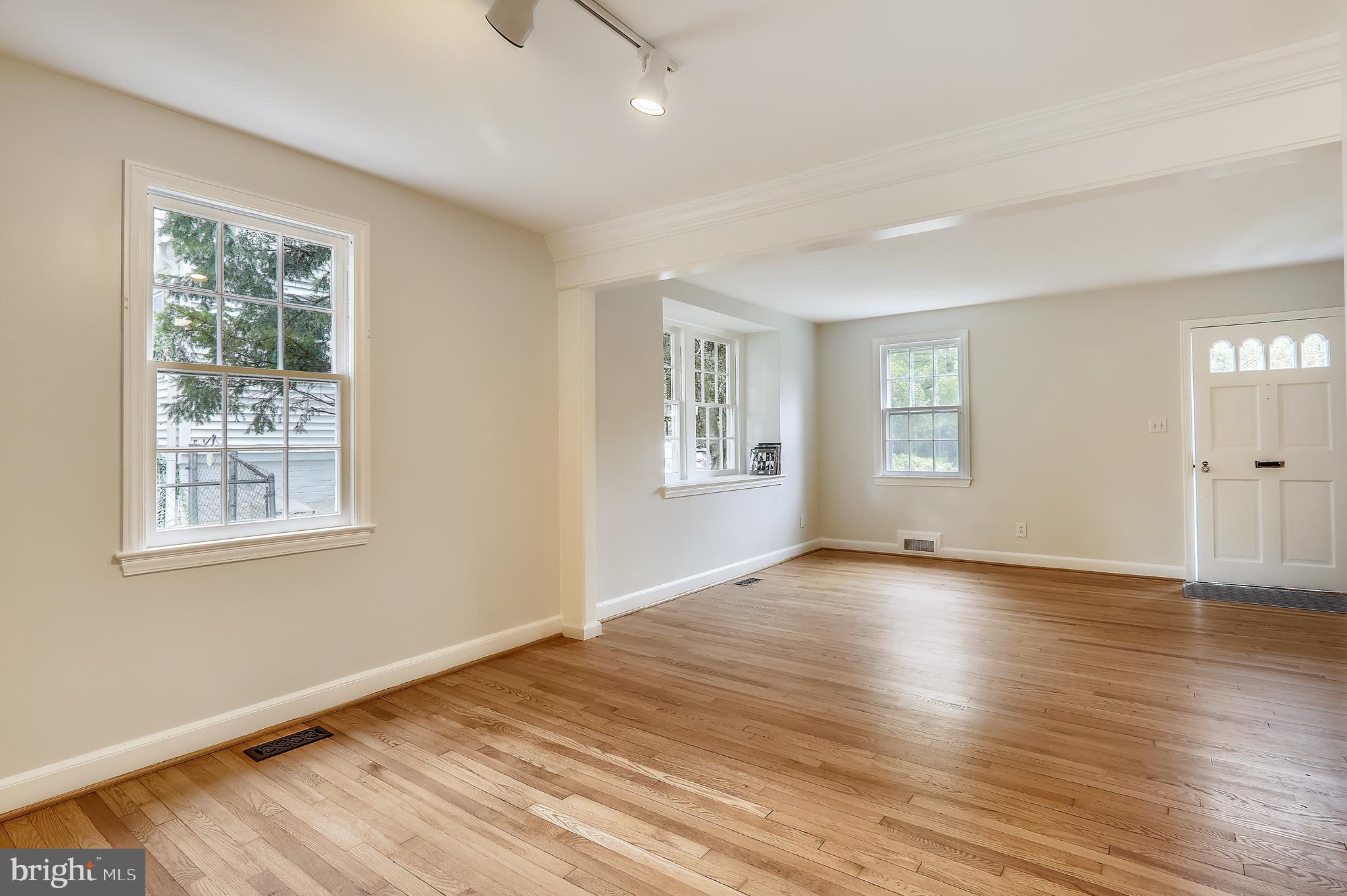 9311 Walden Road Silver Spring, MD 20901 - Photo 19 of 75 Living/Dining Room Views